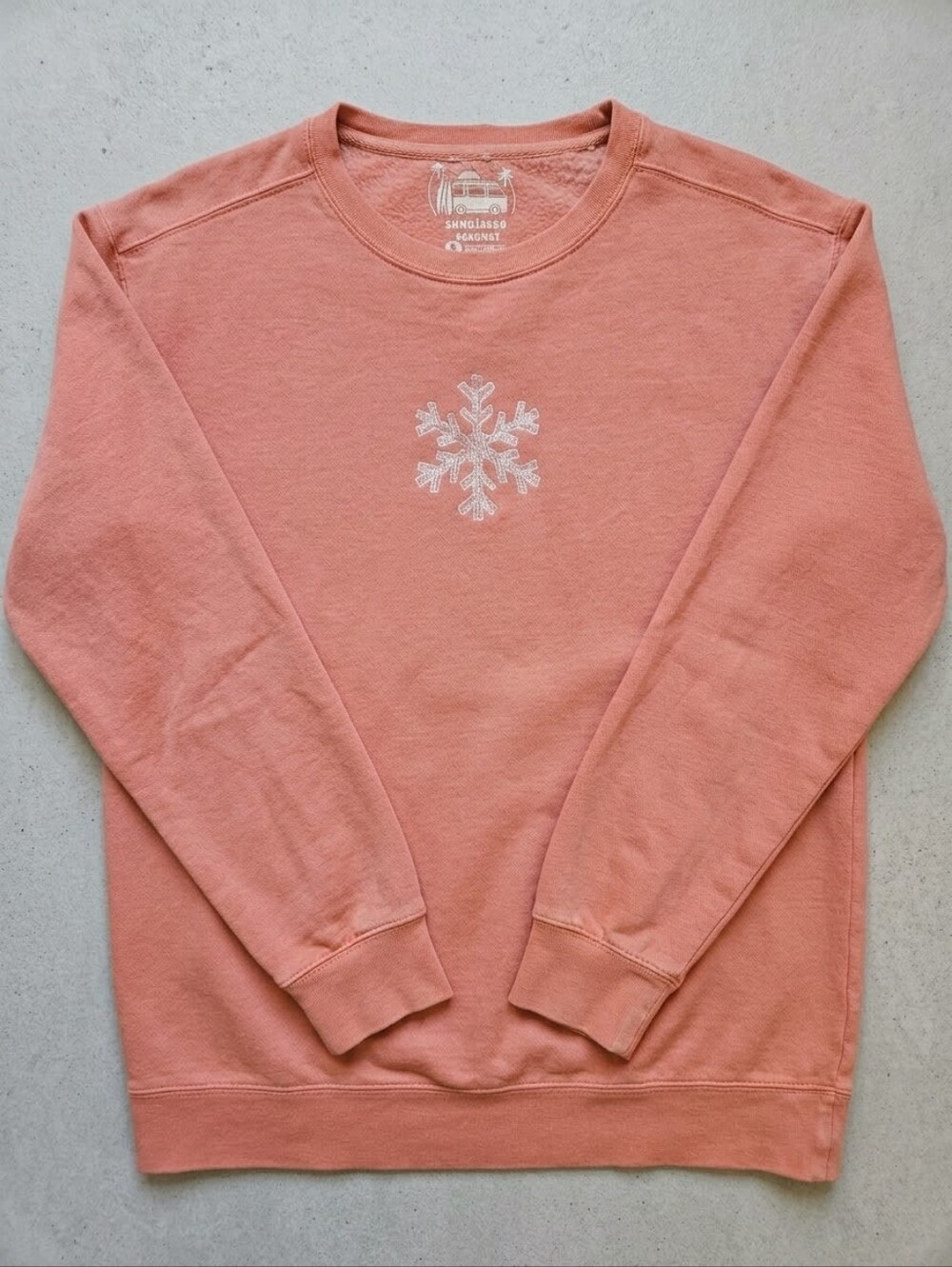 Sunkissed Coconut Snowflake Graphic Crewneck Sweatshirt Coral Pink S